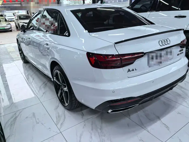 Audi A4L — Фото автомобиля 4