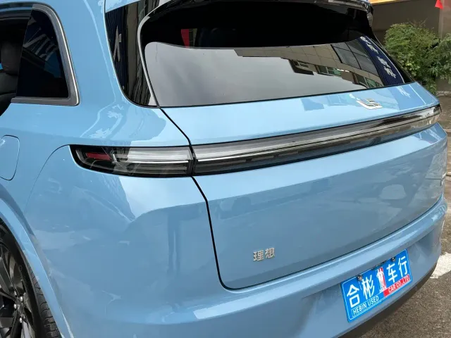 Li Auto L7 — Фото автомобиля 28