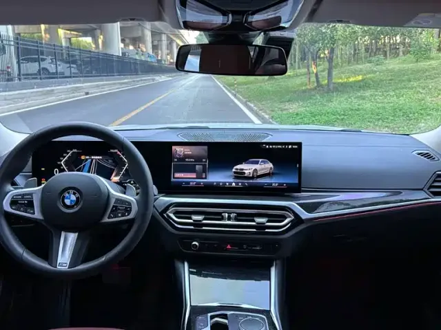 BMW 3 Series — Фото автомобиля 10