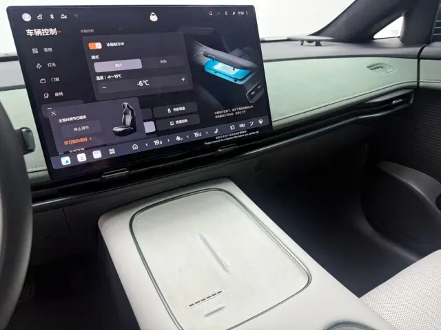 Nissan N7 — Фото автомобиля 12
