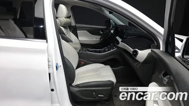 Hyundai Santafe — Фото автомобиля 11