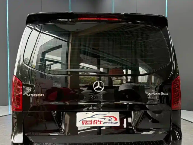 Mercedes-Benz Vito 2021 2.0T Elite 7-Seater — Фото автомобиля 7