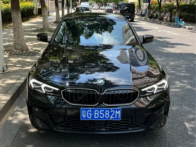 BMW 3 Series — Фото автомобиля 2