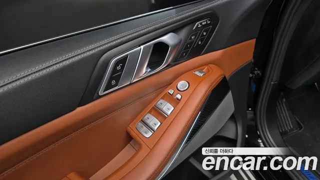 BMW X7 G07 — Фото автомобиля 26