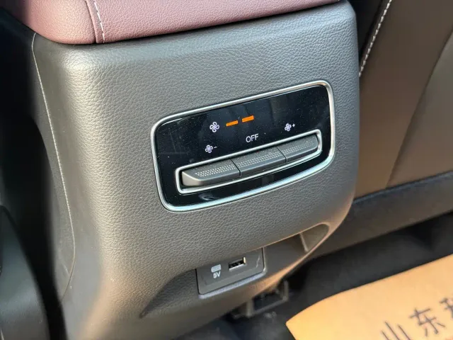 GAC Trumpchi M6 — Фото автомобиля 11