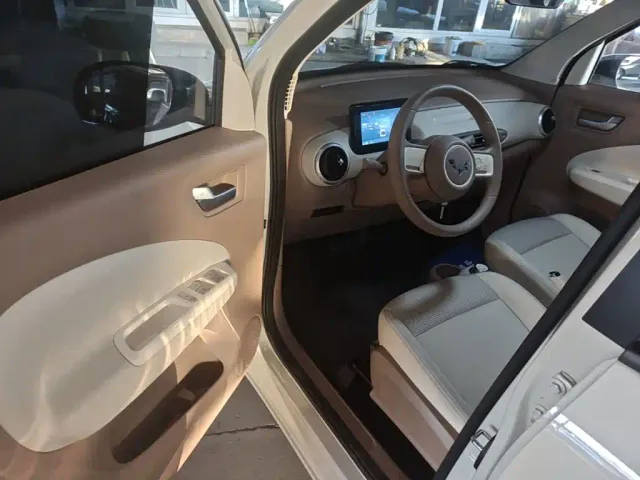 Wuling Hongguang Mini EV — Фото автомобиля 15