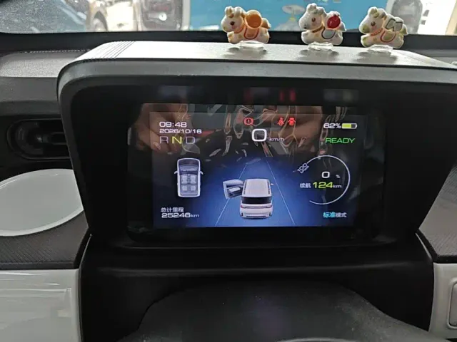 Wuling Hongguang Mini EV — Фото автомобиля 11