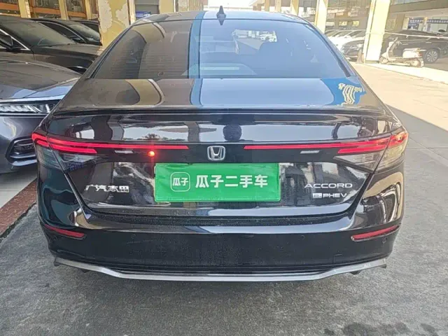 Honda Accord — Фото автомобиля 5