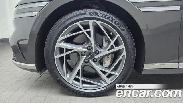 Genesis G90 RS4 — Фото автомобиля 5