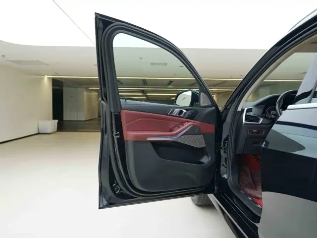 BMW X5 — Фото автомобиля 16