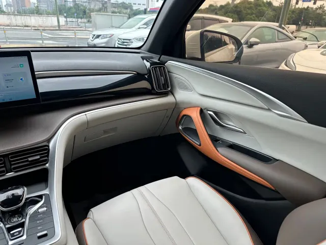 BYD Song Pro — Фото автомобиля 15