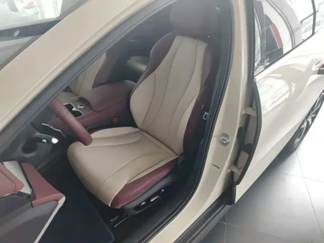 BYD Seal 07 DM-i — Фото автомобиля 14