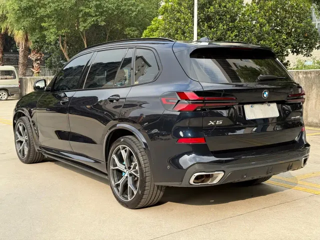 BMW X5 — Фото автомобиля 4