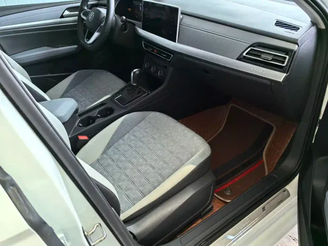 Volkswagen Lavida — Фото автомобиля 11