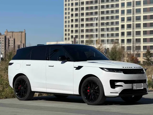 Land Rover Range Rover Sport — Фото автомобиля 3