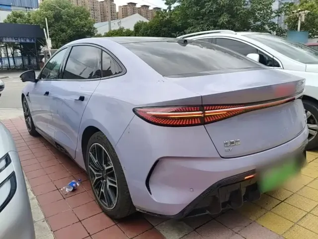 BYD Seal — Фото автомобиля 22