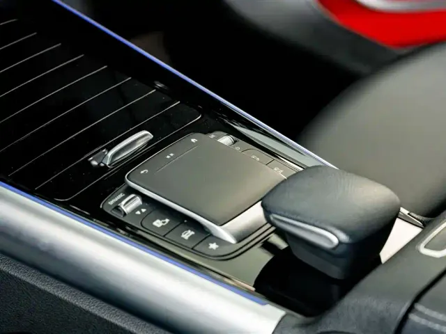 Mercedes-Benz Mercedes-Benz GLA 2022 Facelift GLA 200 — Фото автомобиля 11