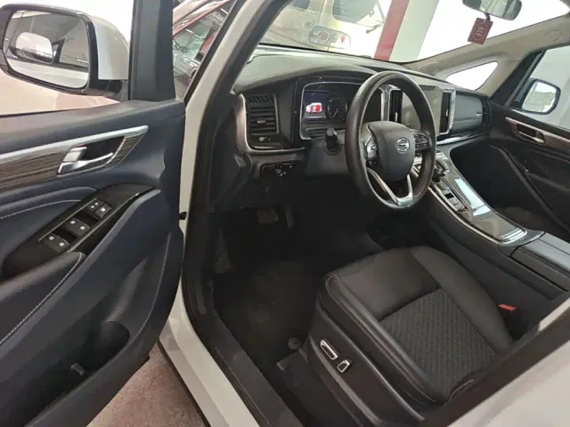GAC Trumpchi M8 — Фото автомобиля 15