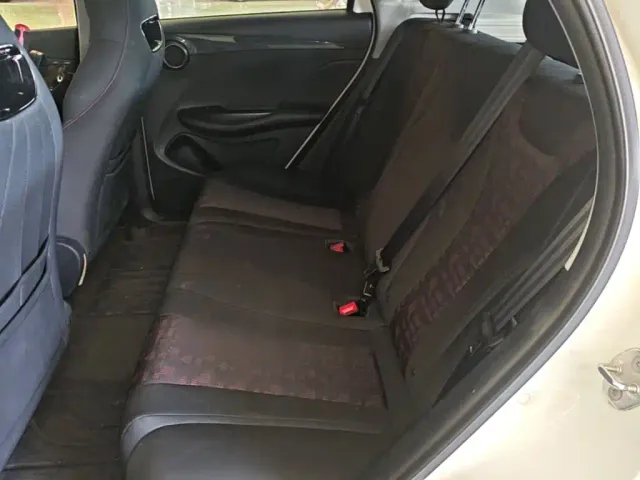 BYD e2 — Фото автомобиля 16