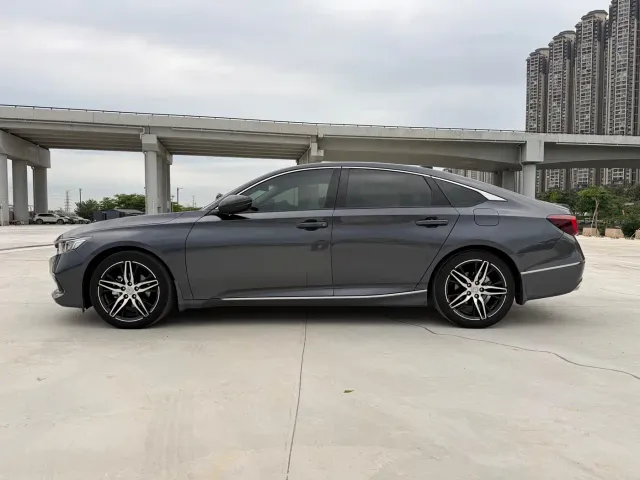 Honda Accord — Фото автомобиля 7