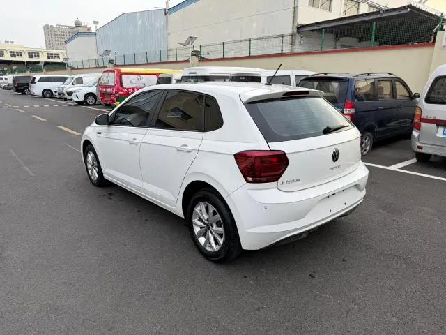 Volkswagen Polo — Фото автомобиля 18
