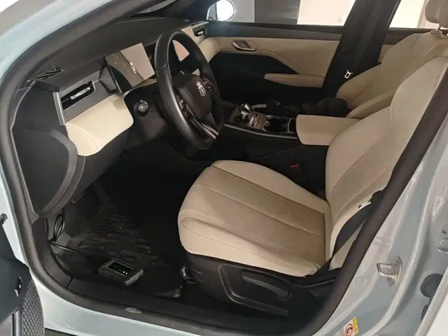 BYD Qin PLUS — Фото автомобиля 14