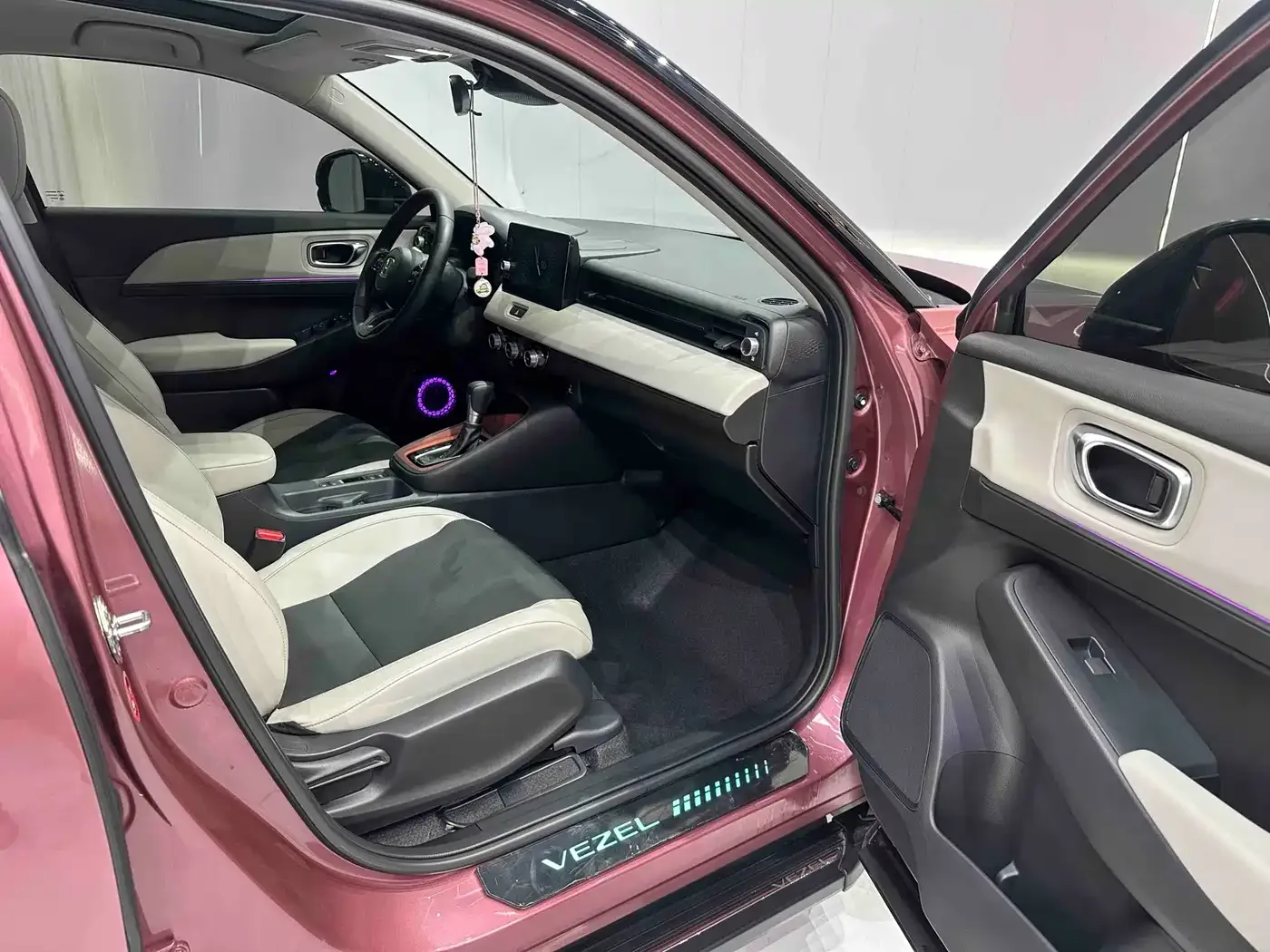 Honda Vezel 2023 1.5L CVT Luxury Edition — Фото автомобиля 20