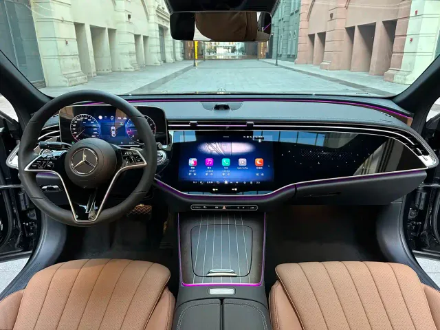 Mercedes-Benz E-Class — Фото автомобиля 8