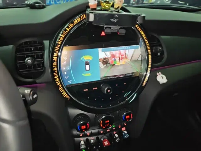 MINI Hatch — Фото автомобиля 12