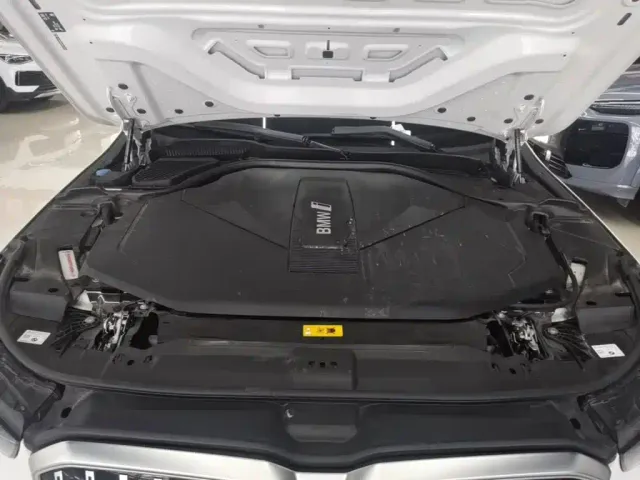 BMW i5 — Фото автомобиля 19