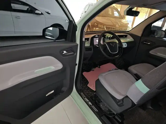 Wuling Hongguang Mini EV — Фото автомобиля 15