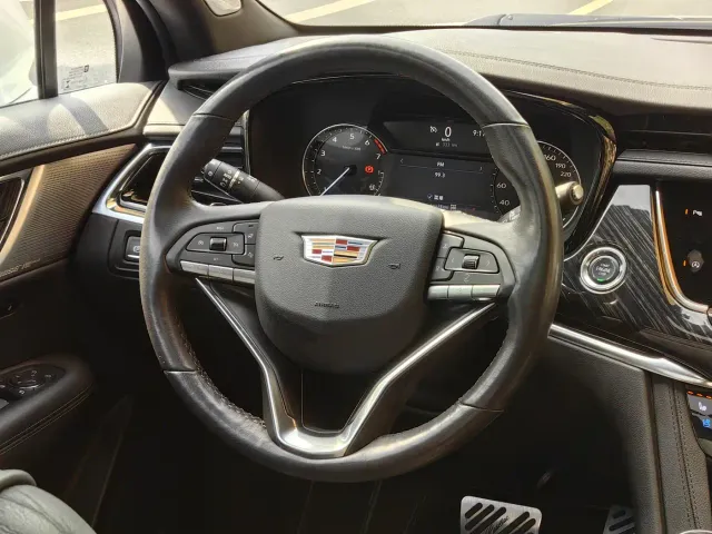 Cadillac XT6 — Фото автомобиля 16