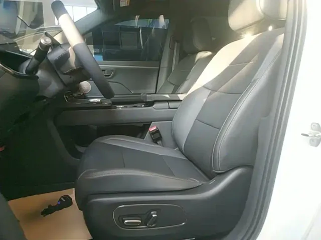 Toyota BoZhi 3X — Фото автомобиля 14