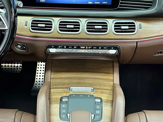 Mercedes-Benz GLS-Class — Фото автомобиля 15