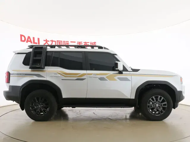 Toyota Prado — Фото автомобиля 12