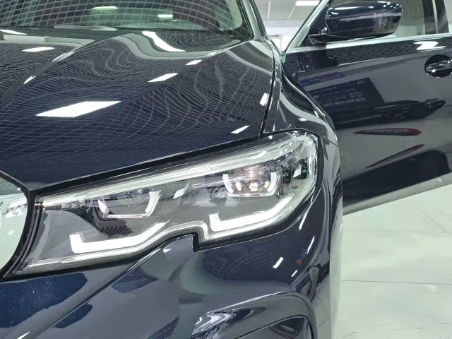BMW 3 Series — Фото автомобиля 4