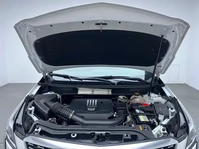 Cadillac XT5 — Фото автомобиля 13