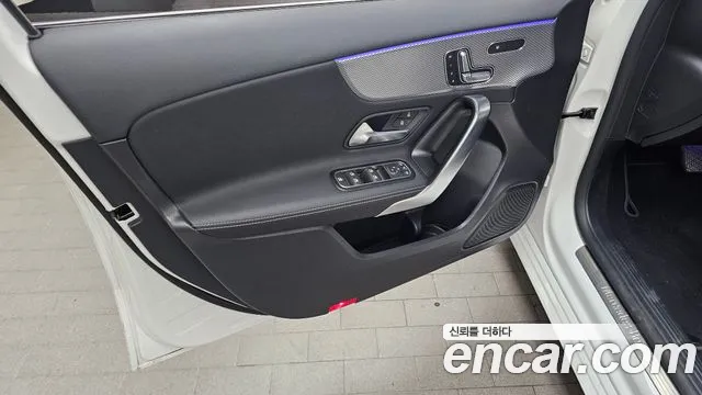 Mercedes-Benz A-Class — Фото автомобиля 24