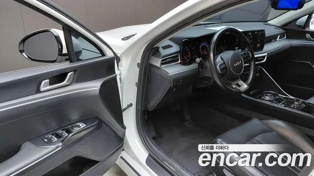 Kia K5 Generation 3 — Фото автомобиля 15