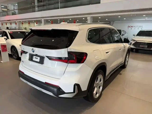 BMW X1 — Фото автомобиля 3