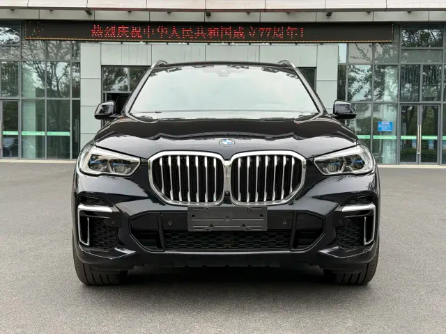 BMW X5 — Фото автомобиля 2