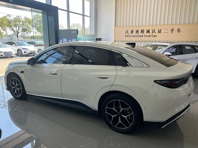 BYD Seal 06 — Фото автомобиля 8