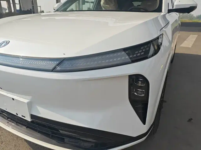 Dongfeng Aeolus L8 — Фото автомобиля 23
