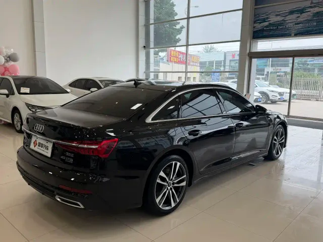 Audi A6L — Фото автомобиля 3