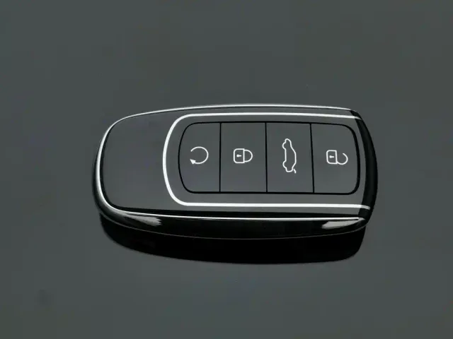 Chery Tiggo 8 — Фото автомобиля 19
