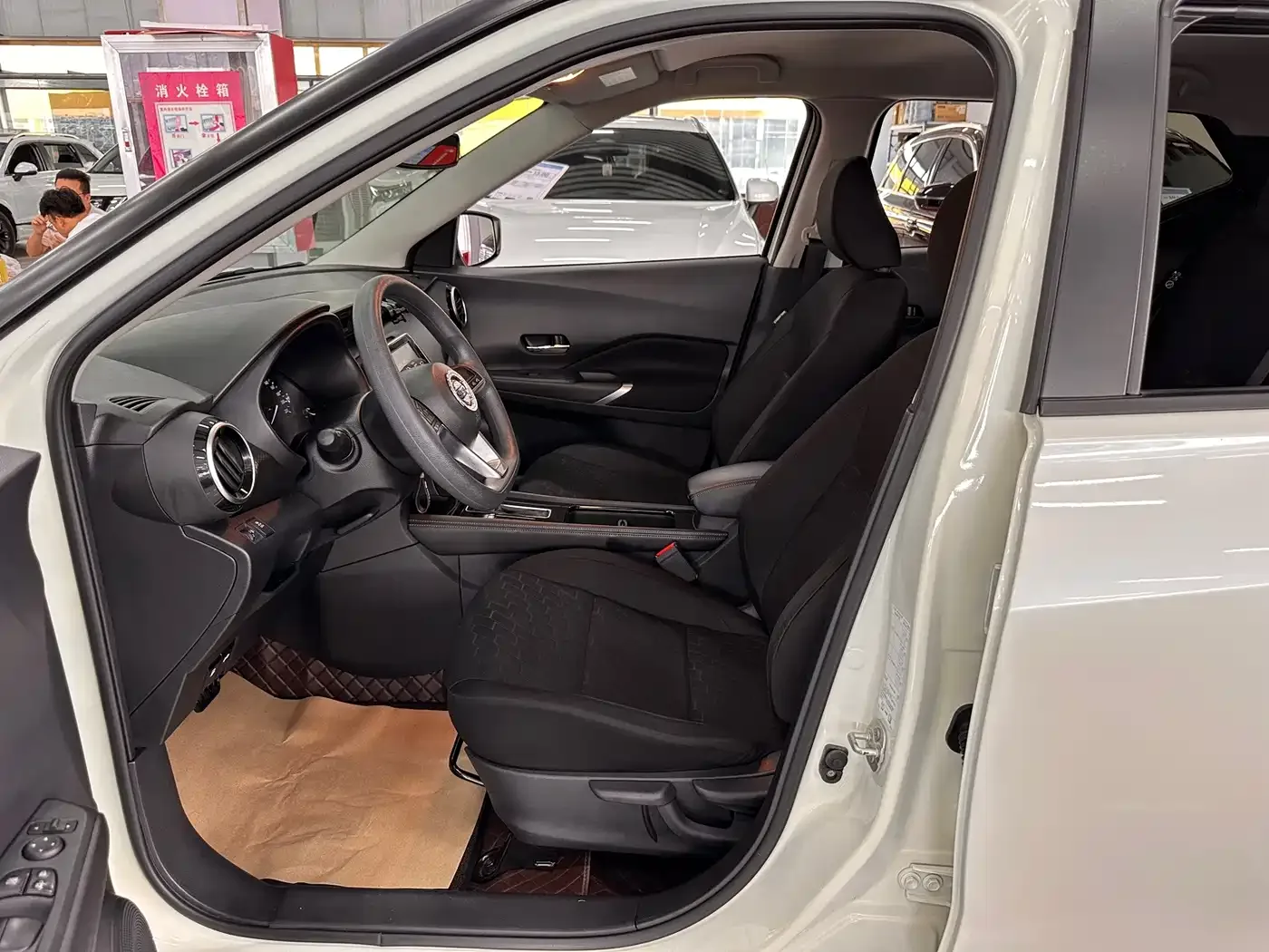 Nissan Kicks 2022 1.5L CVT XL Fashion Edition — Фото автомобиля 10