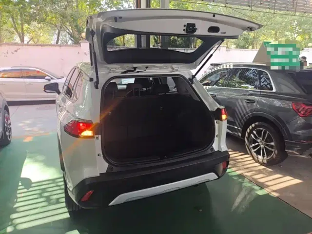 Toyota Corolla Cross — Фото автомобиля 18