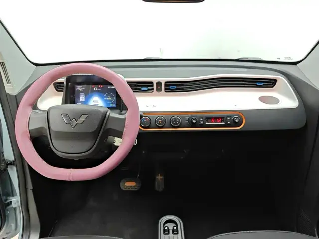 Wuling Hongguang Mini EV — Фото автомобиля 12