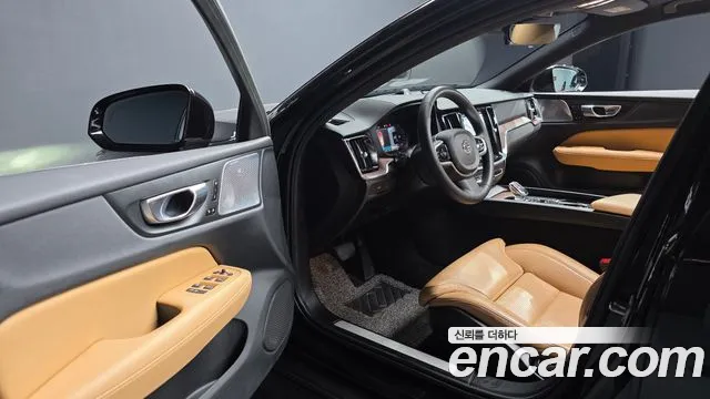 Вольво V60 V60 Cross Country 2 поколение B5 Ultimate AWD — Фото автомобиля 10