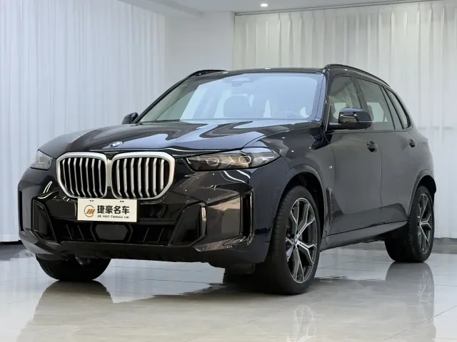 Фотография автомобиля — BMW X5